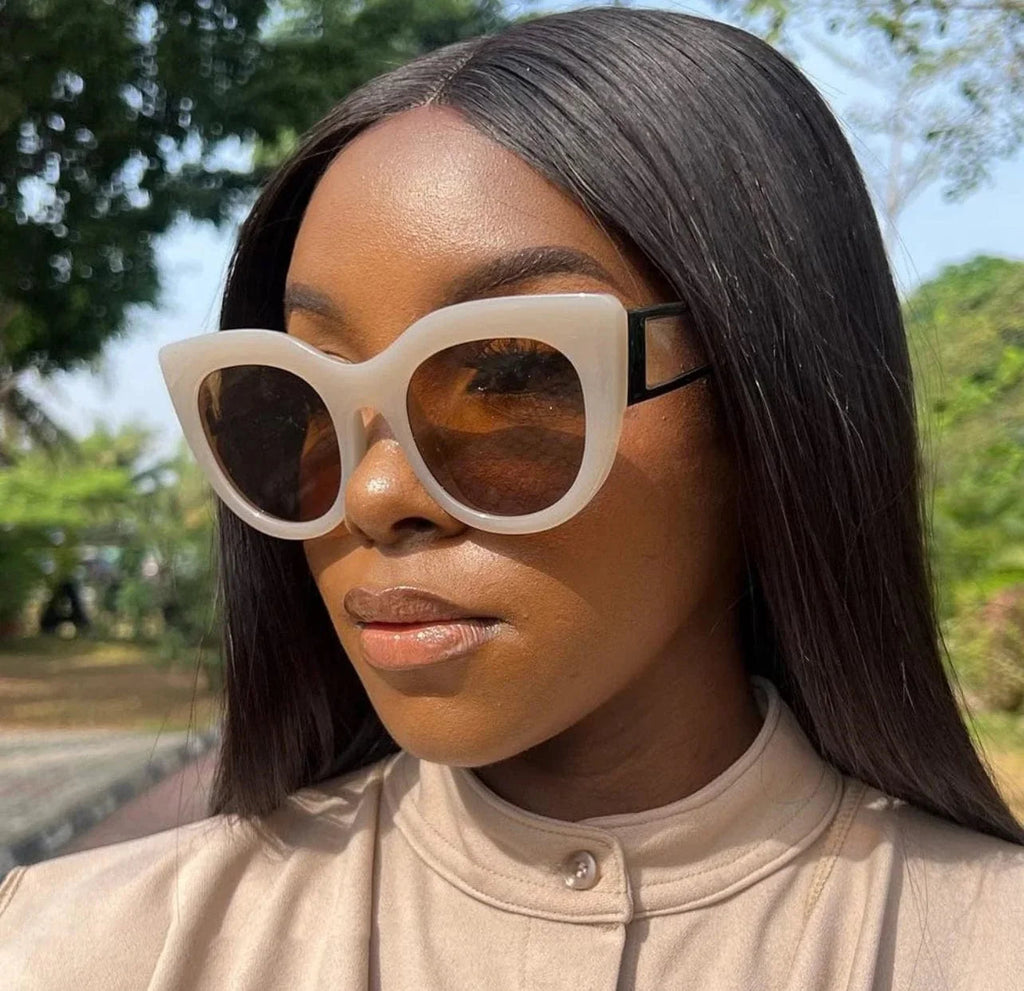 It Gurl statement Sunglasses, Durable Resin & Metal Unisex Design - Lightweight